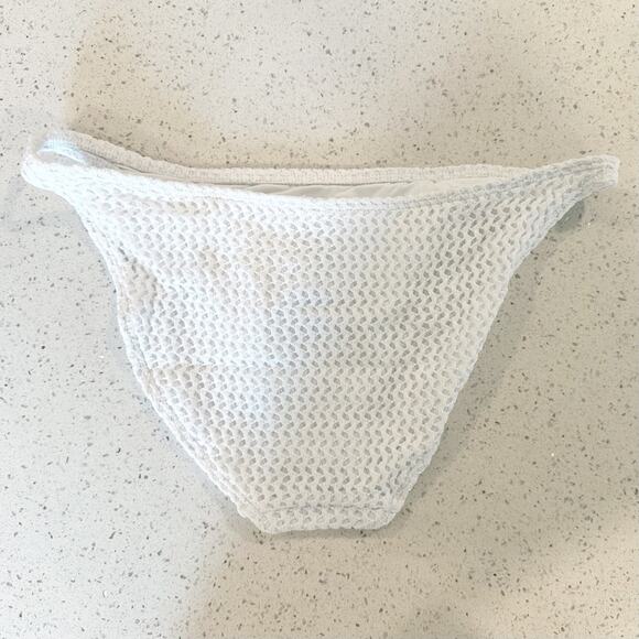 Andie X Demi Moore The Tropez Bikini Bottom In White Crochet Size Medium - Picture 5 of 7